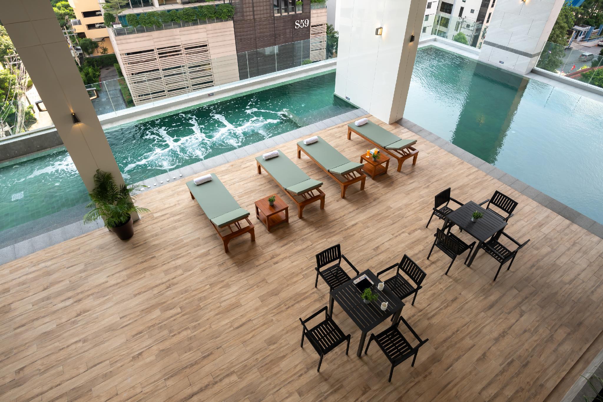 Jasmine 59 Hotel Bangkok Kültér fotó The pool at the hotel
