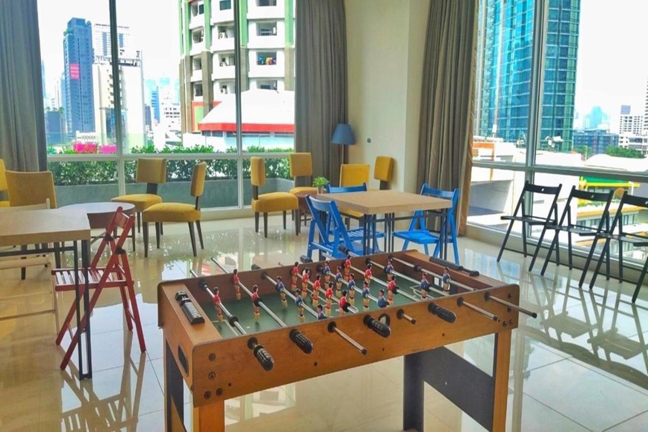 Jasmine 59 Hotel Bangkok Kültér fotó The common area at the 10th floor