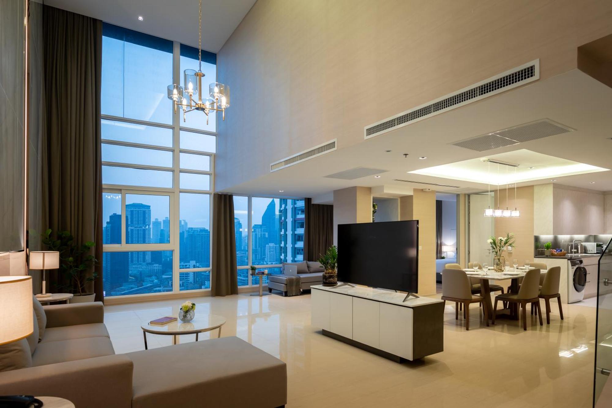 Jasmine 59 Hotel Bangkok Kültér fotó A living room in a condominium