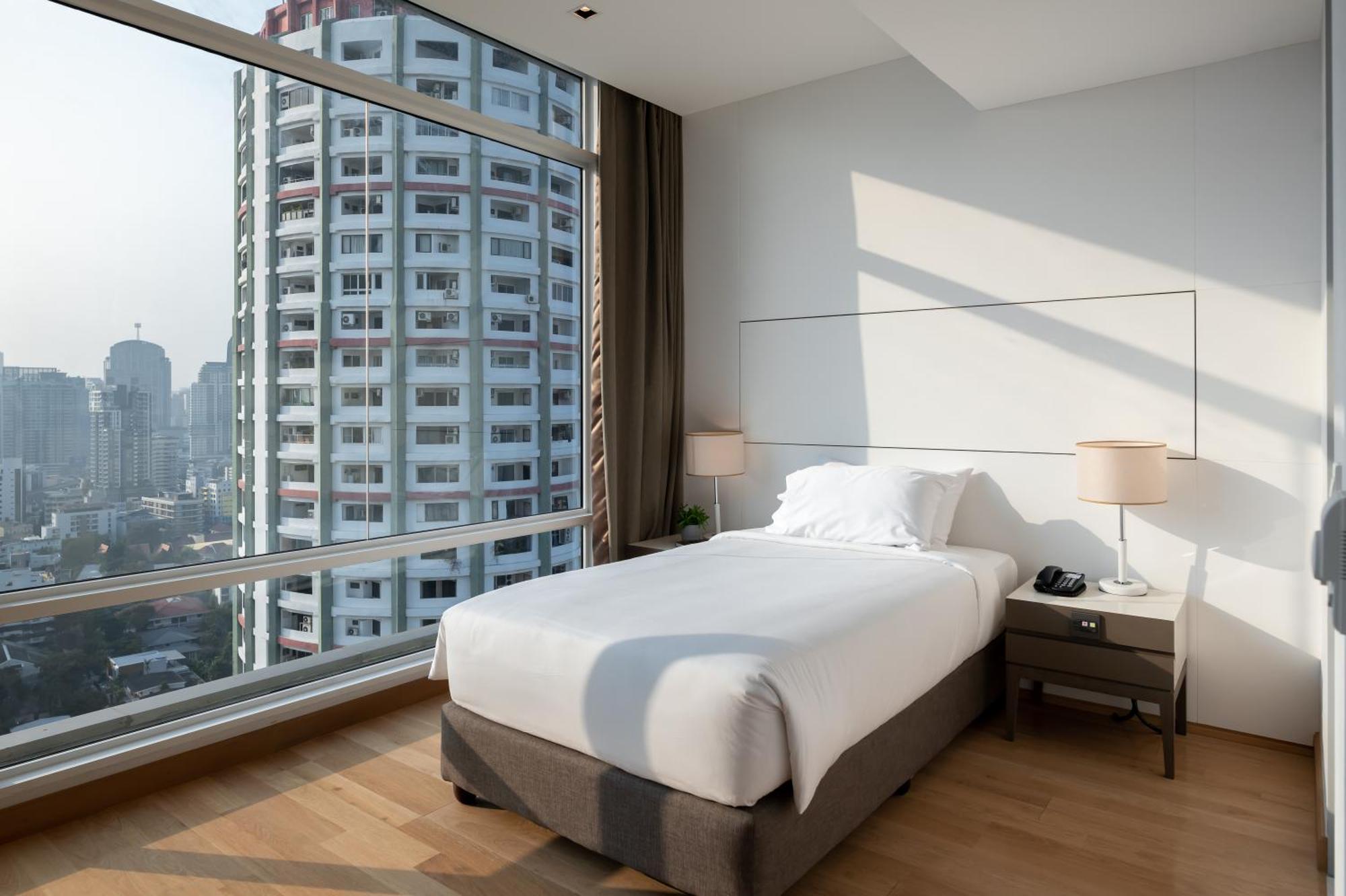 Jasmine 59 Hotel Bangkok Kültér fotó A bedroom at the hotel